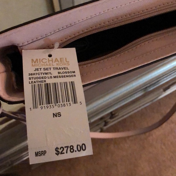 Michael Kors cross body - Picture 3 of 5